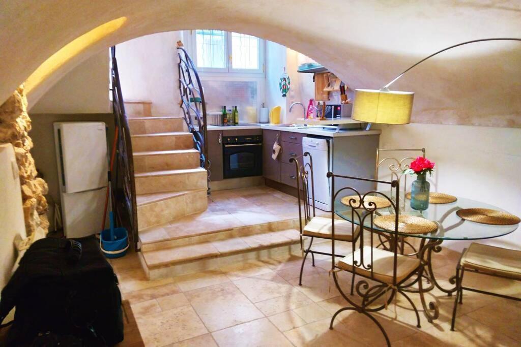 Appartement De Charme Au Coeur Du Vieil Antibes Kültér fotó